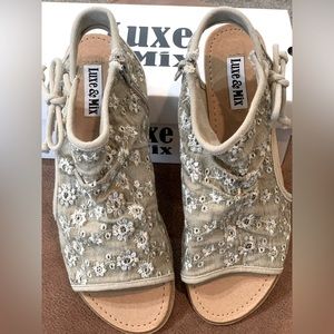 Never worn- detailed Canvas sandals